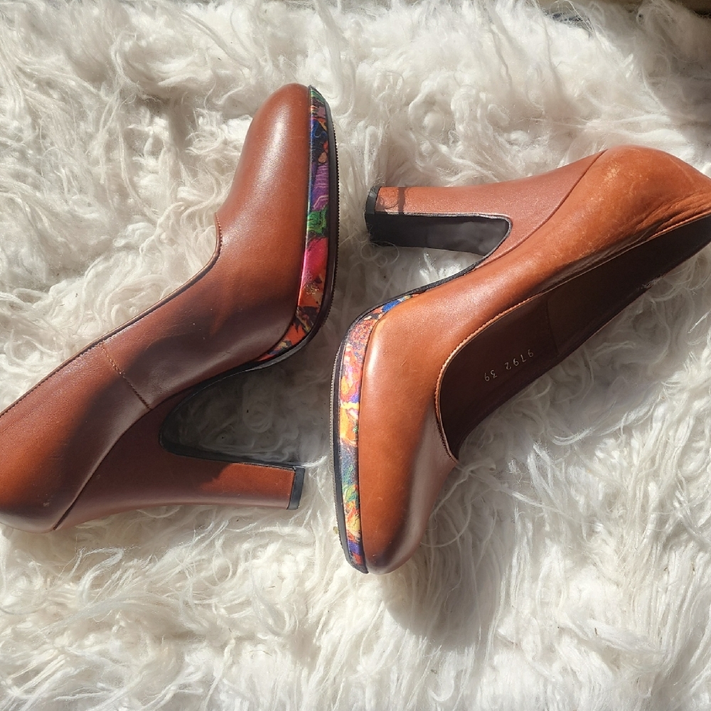 Dries Van Noten Brown Leather Pumps With Floral Trim